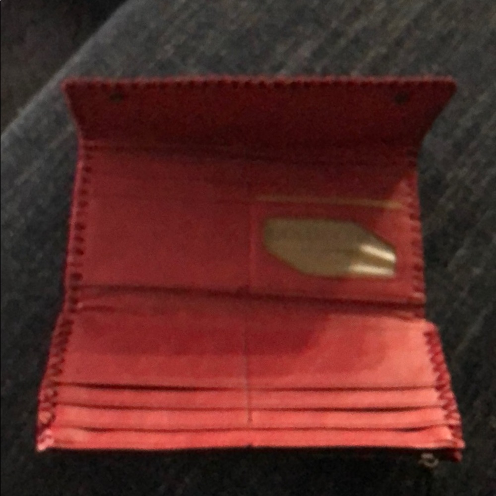 Gold Coast wallet trifold with zipper pocket - Picture 2 of 3
